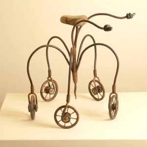 פסל אופניים- ישראל פרימו